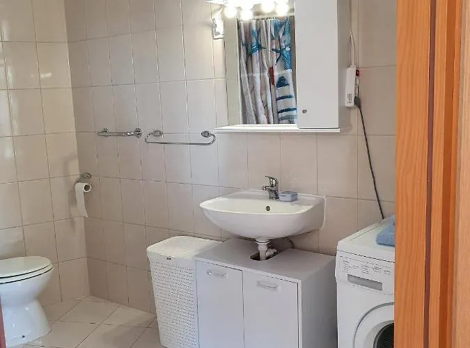 Lofos Lägenhet Trogir